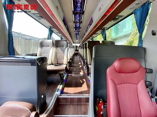 Nhà xe Tân Lập Thành hệ thống xe khách giường nằm cao cấp, các dịch vụ như điều hoà, giường nệm, nước suối